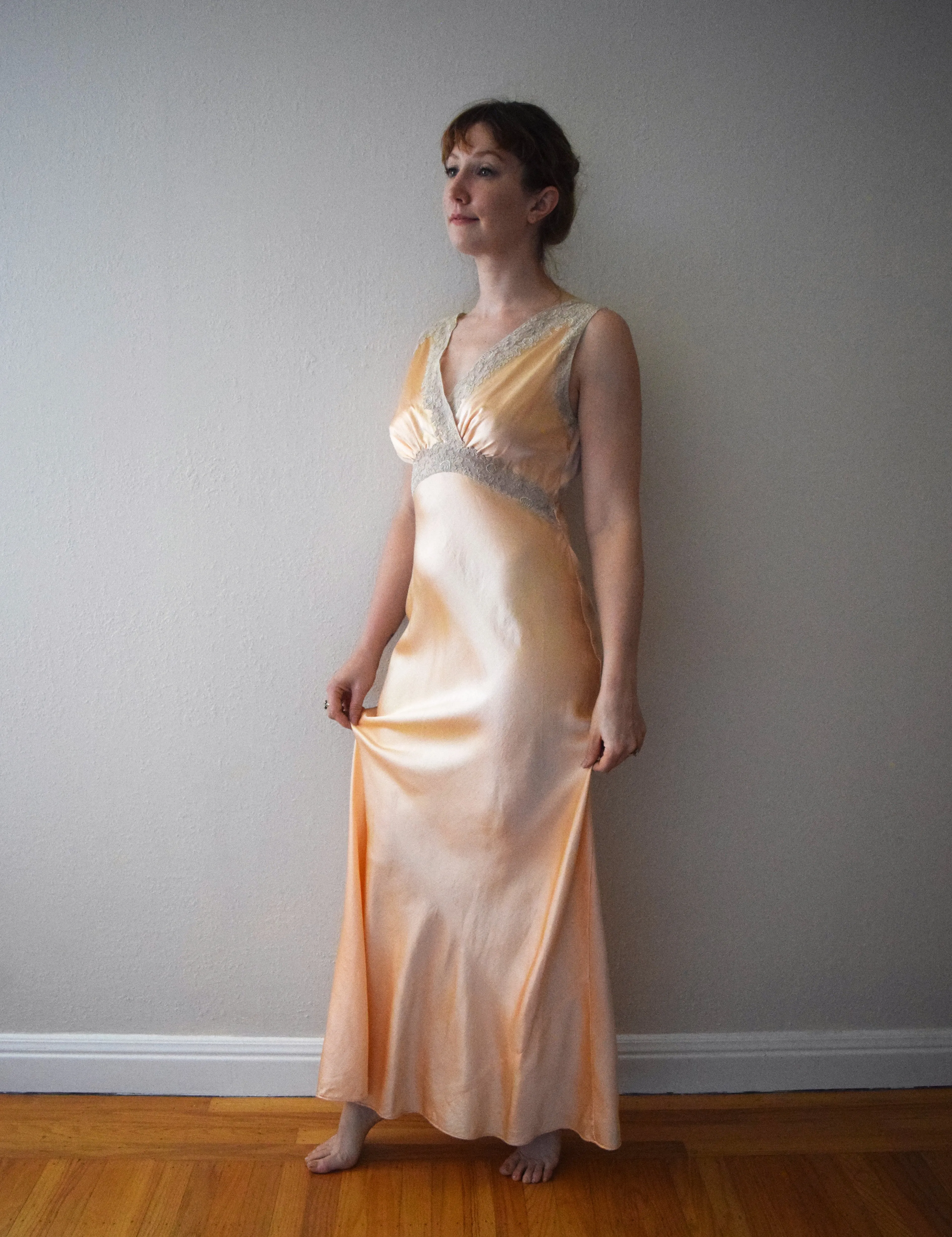 1940s bias cut gown . vintage silk nightgown . size small to s/m
