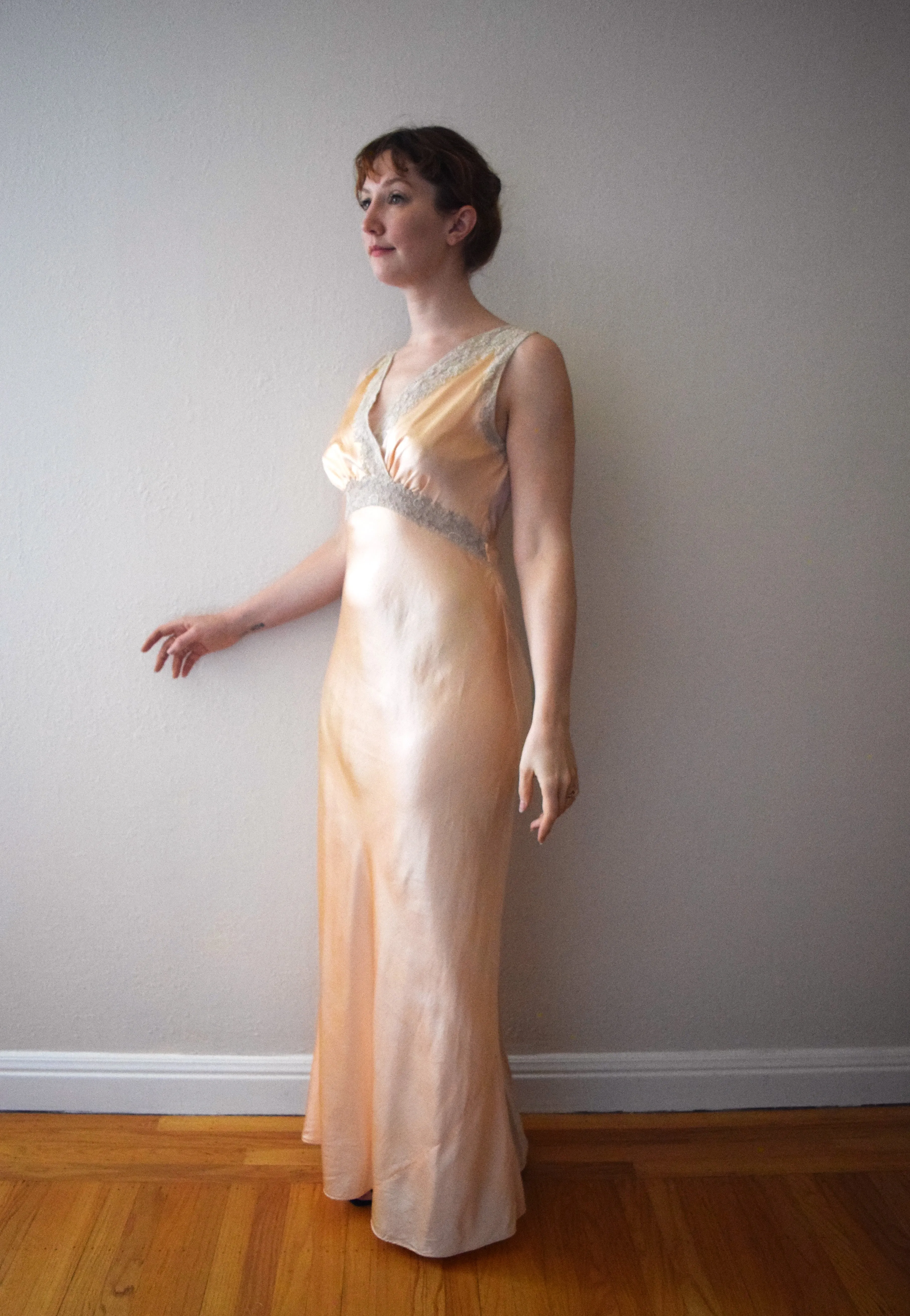 1940s bias cut gown . vintage silk nightgown . size small to s/m