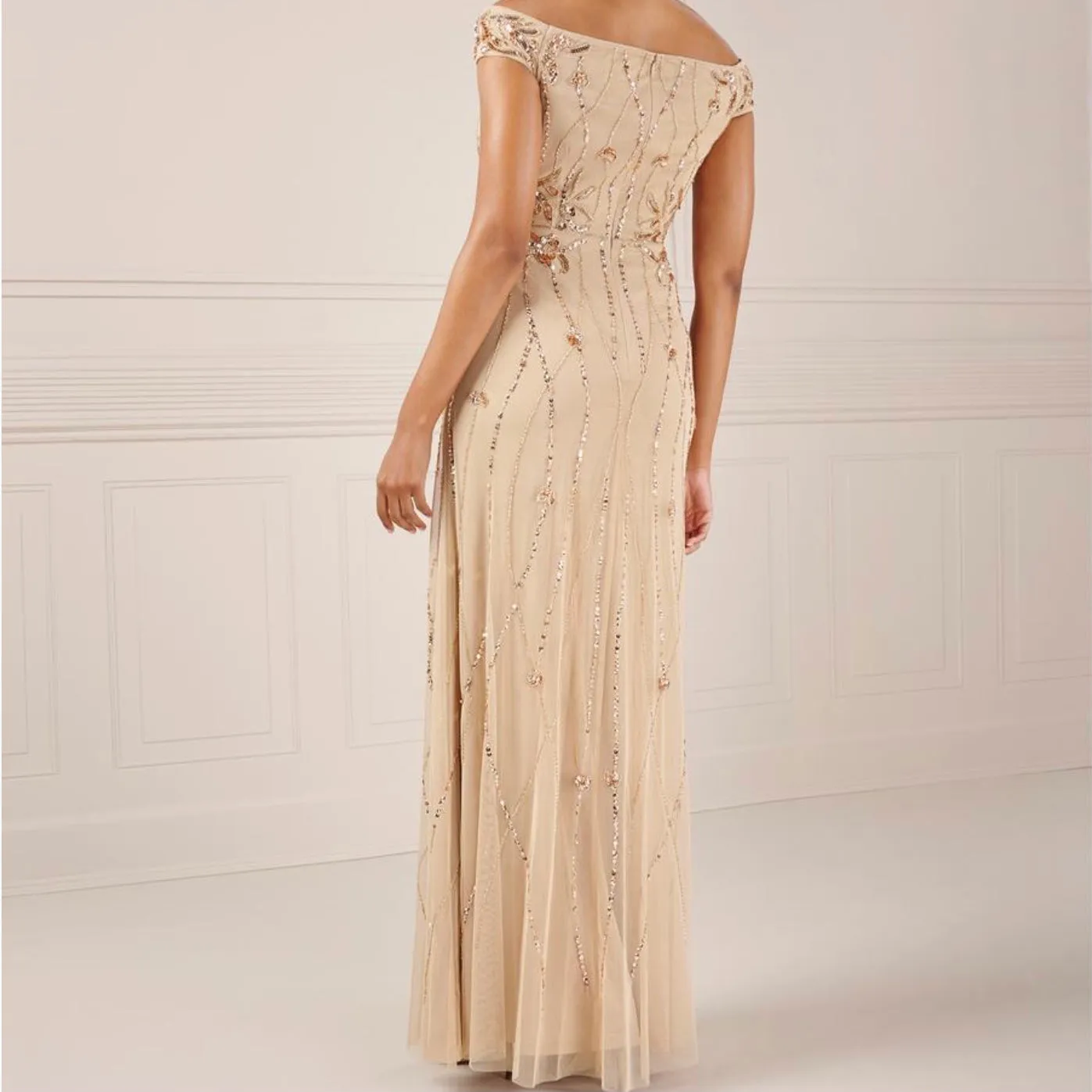 ADRIANNA PAPELL Style 40435 Long Gown Champagne Size 16