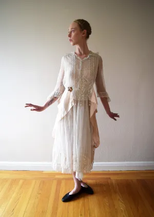 Antique 1910s embroidered net dress . vintage wedding dress . size xs to small