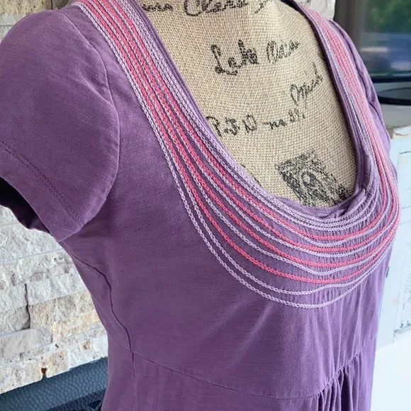 Boden lavender embroidered scoop neck empire waist cap sleeve short sleeve dress
