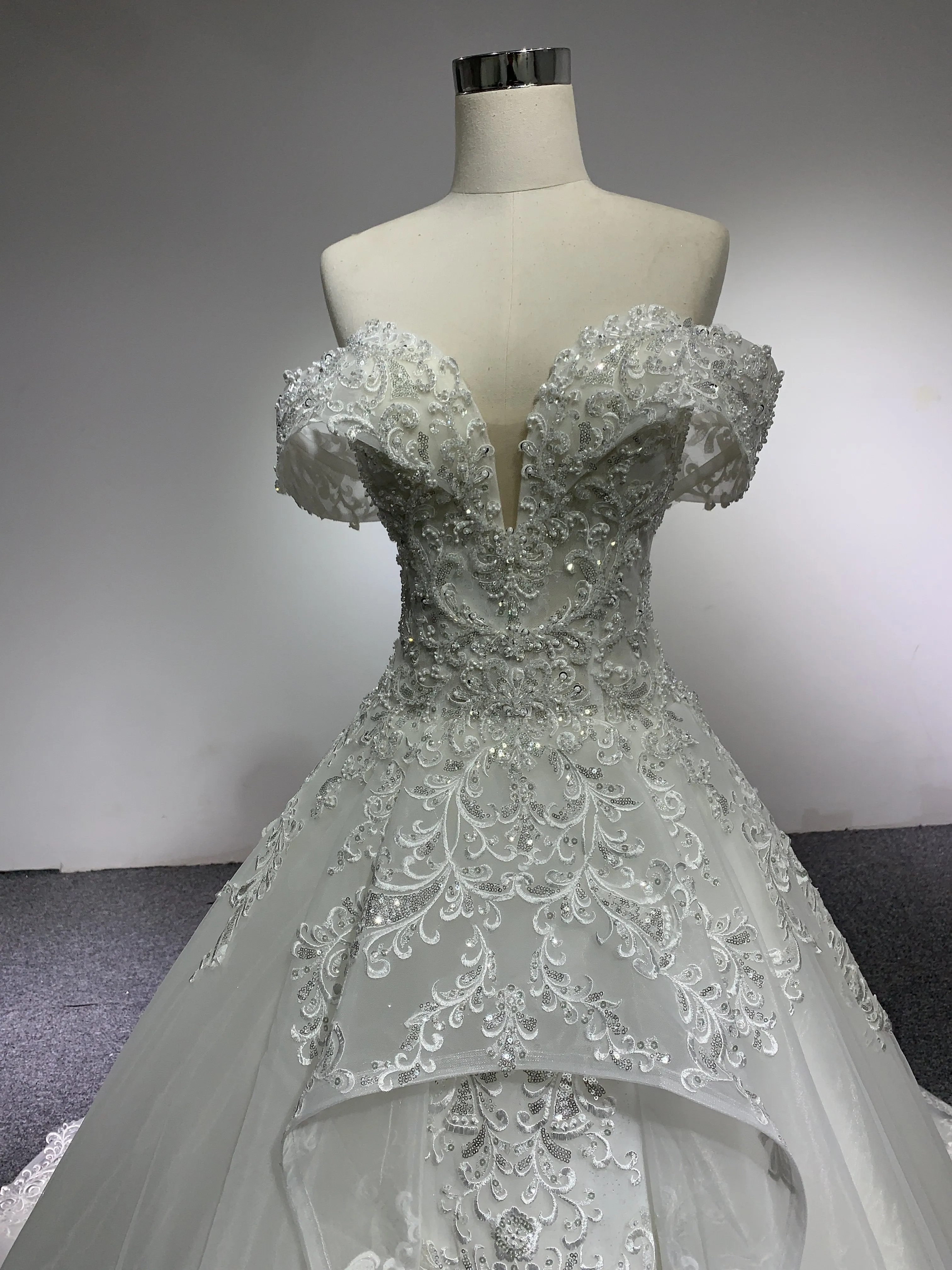 BYG fashion design off the shoulder wedding dress lace up