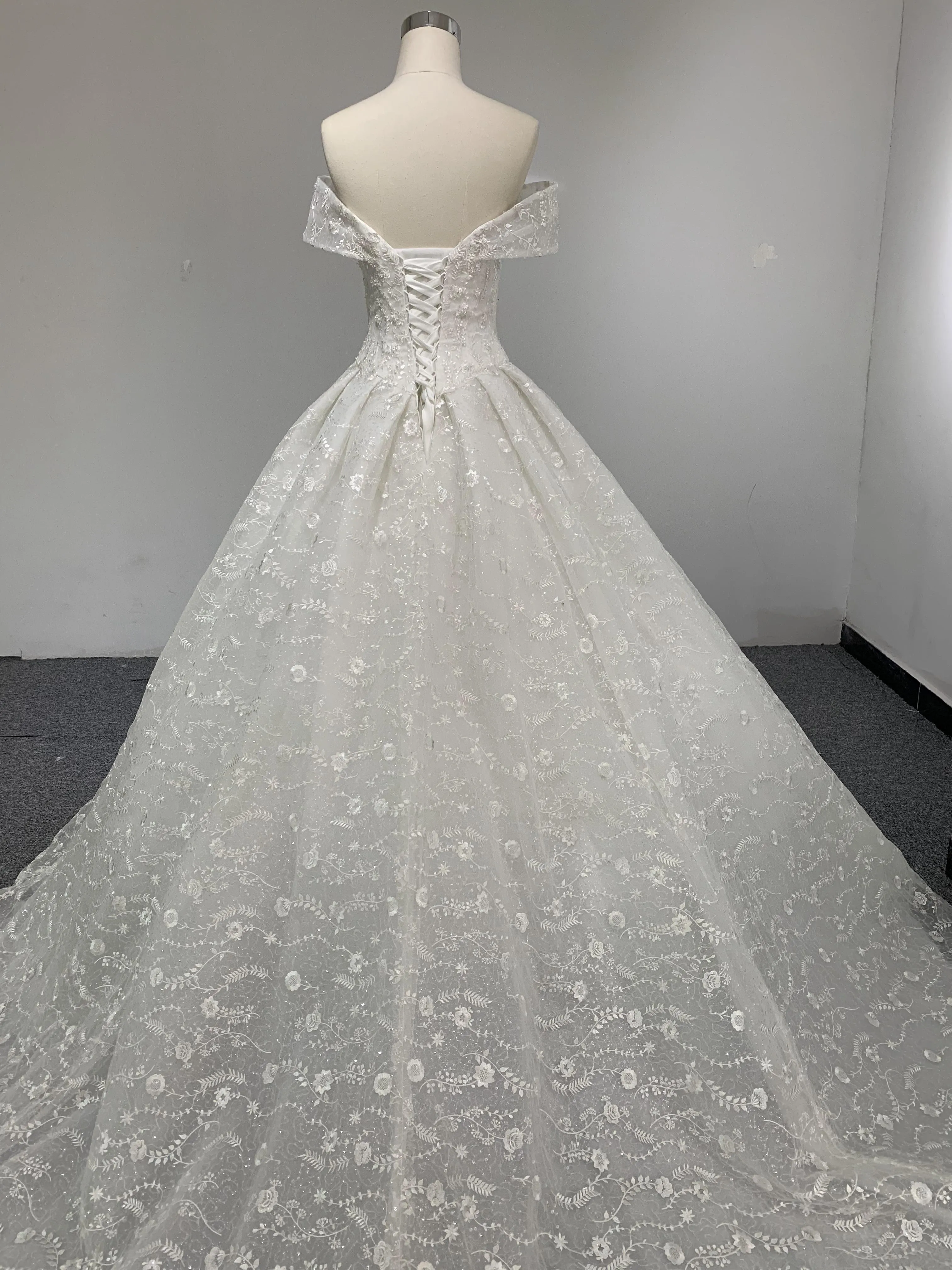 BYG lace flower bling bling beautiful wedding dress