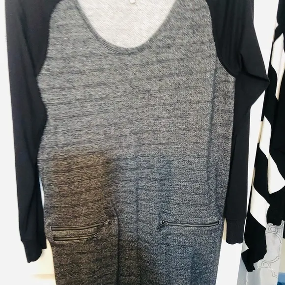 CALVIN KlEIN medium black &amp; gray sweatshirt dress scoop neck ,pockets
