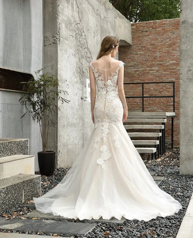 Fashion Mermaid Wedding Dresses Tulle Lace Appliqued Scoop Neckline Women Wedding Gown Real Sample  New
