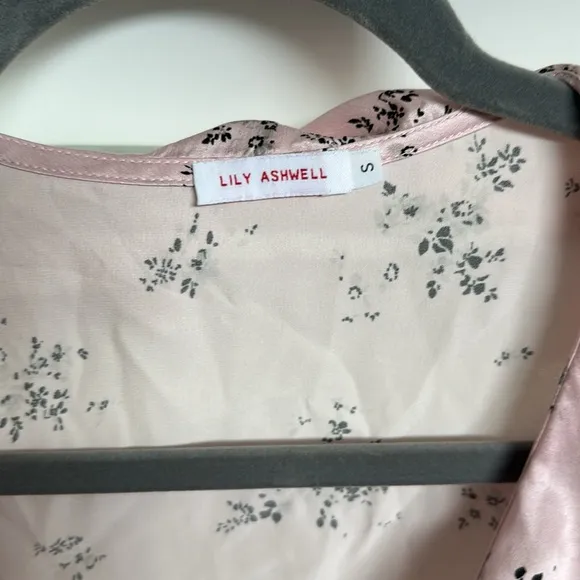 Lily Ashwell Gemma Dress Pink Floral Silk Size XS/ S  2-4 RARE
