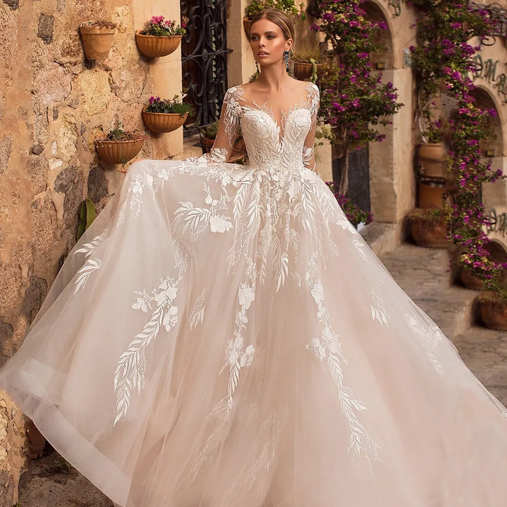 Long Sleeves Wedding Dress Scoop Neck Lace Appliques