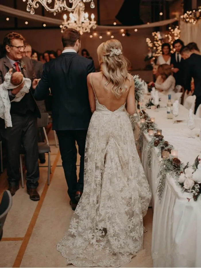 Luxury Lace Wedding Dress Sexy Spaghetti Straps Rustic Wedding Dress Open Back CP024