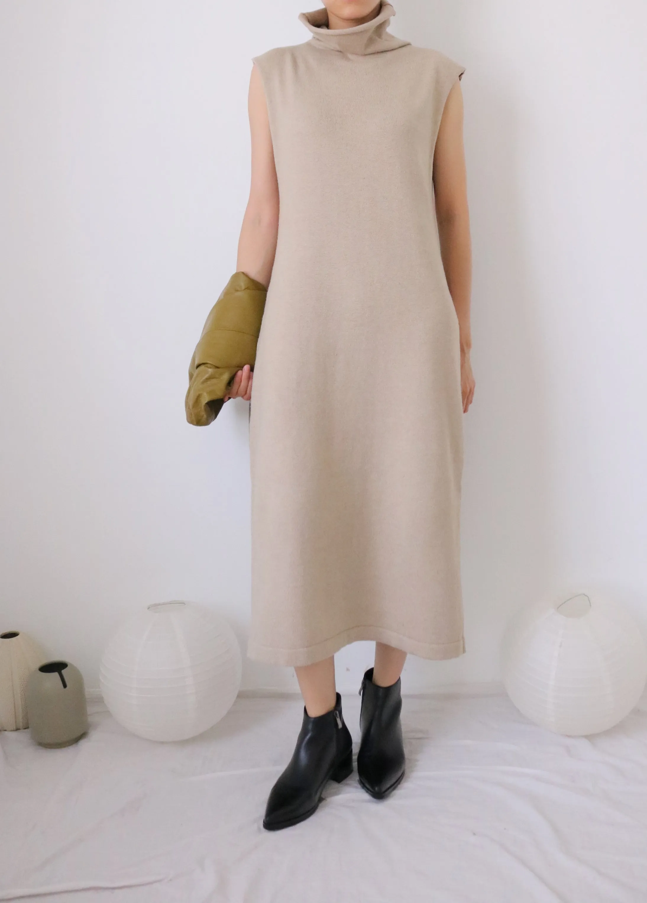 Neutral dress (more colours available)