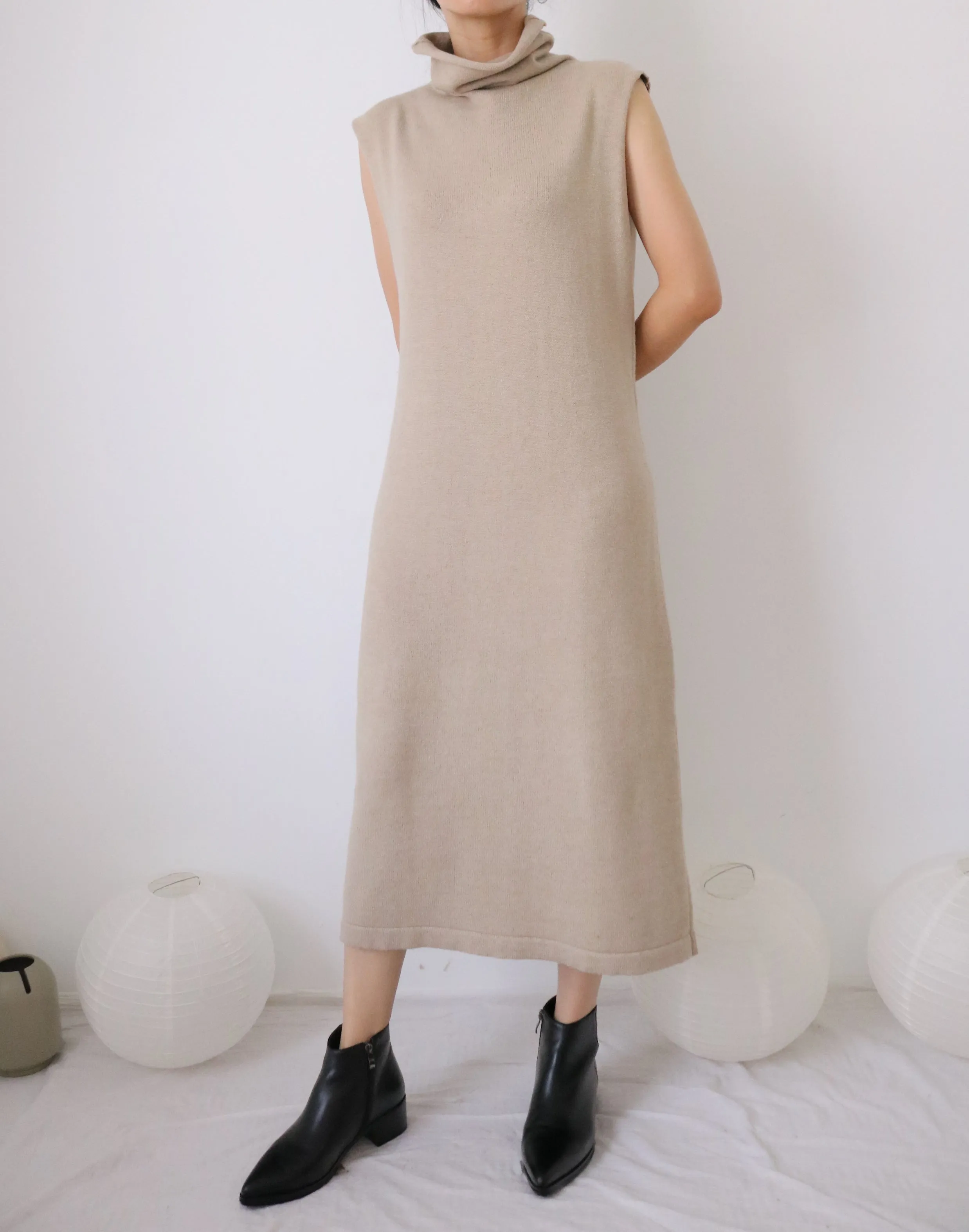 Neutral dress (more colours available)