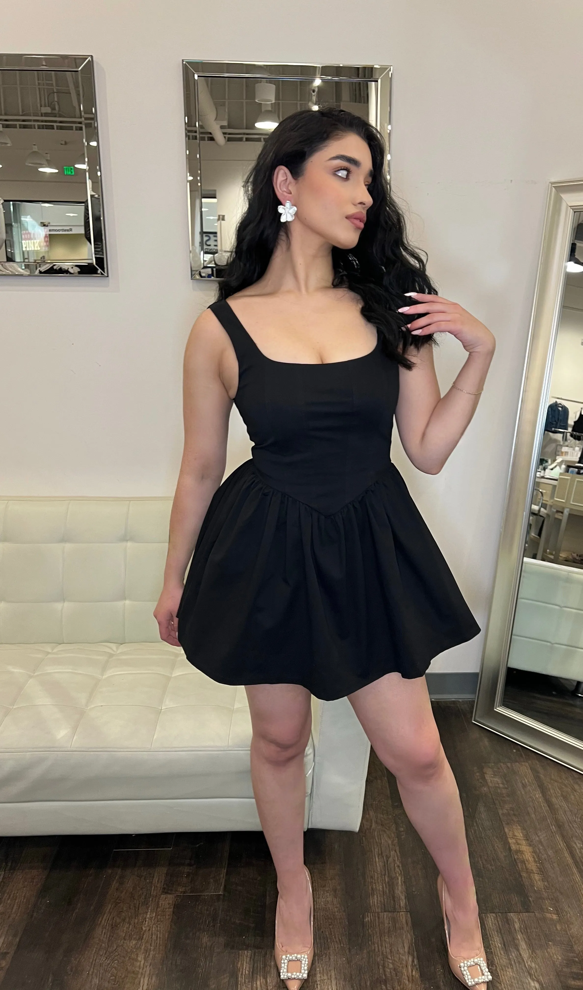 Nvme Ivy Square Neck Corset Dress- Black