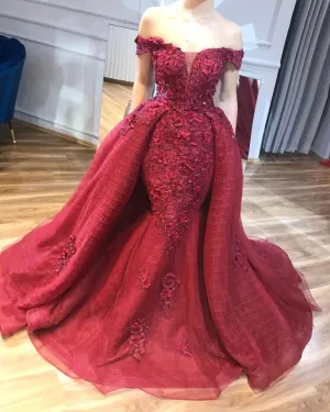 off the shoulder Burgundy evening dresses with detachable train lace appliqué 3d flowers beaded modest evening gowns