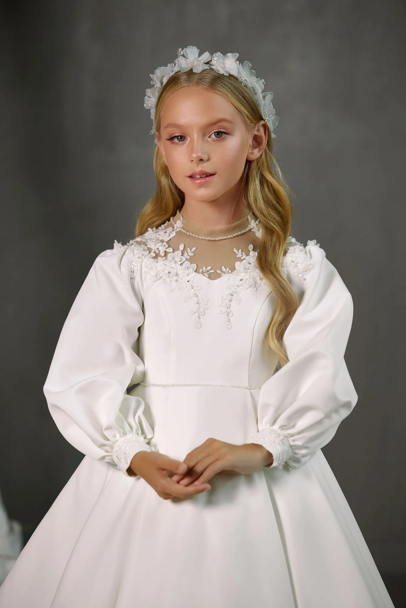 OTTAWA – CLASSIC COMMUNION DRESS WITH PUFF SLEEVE AND LACE TRIM