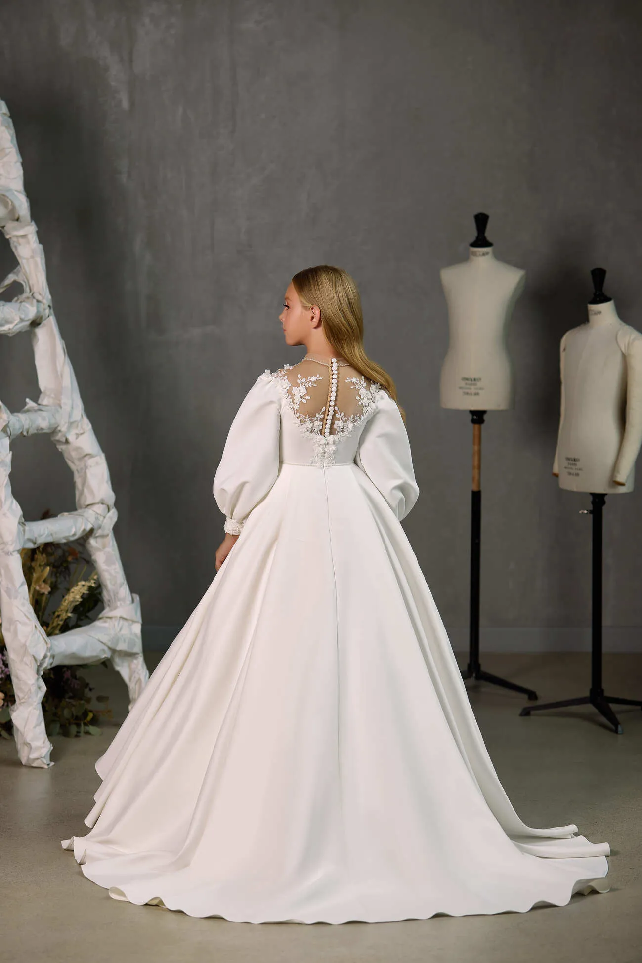 OTTAWA – CLASSIC COMMUNION DRESS WITH PUFF SLEEVE AND LACE TRIM