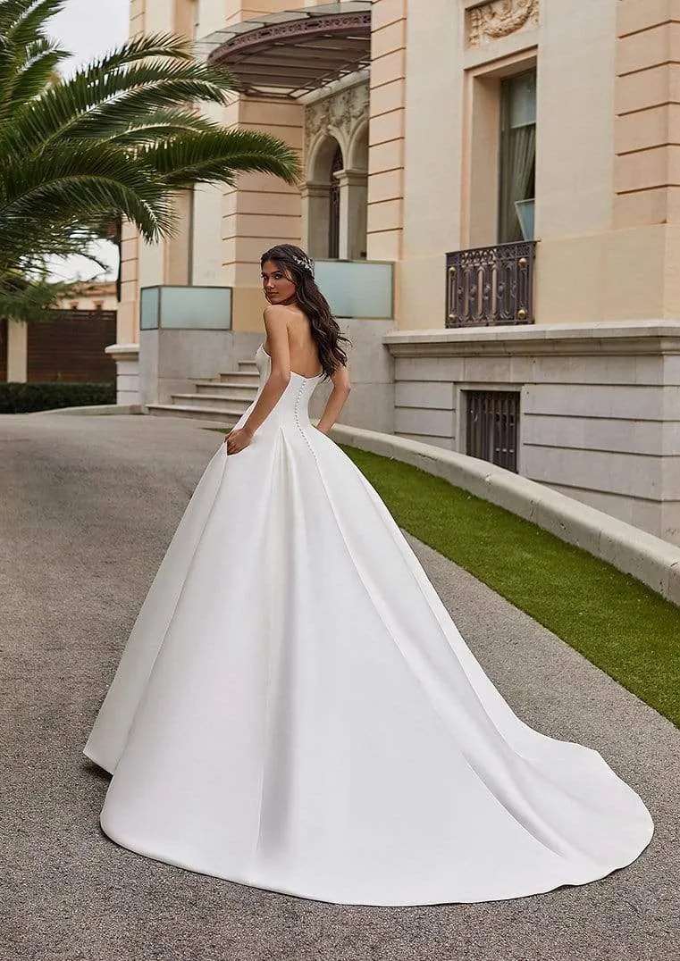 Pronovias: Jory