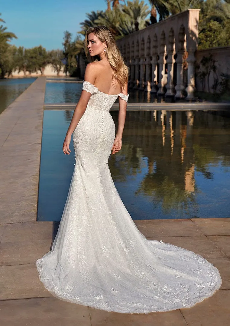 Pronovias: Kenai (Clearance)