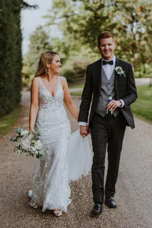 Roycebridal Wonderful Illusion V-neck Sleeveless Lace Floor-length Mermaid Wedding Dress,MW444