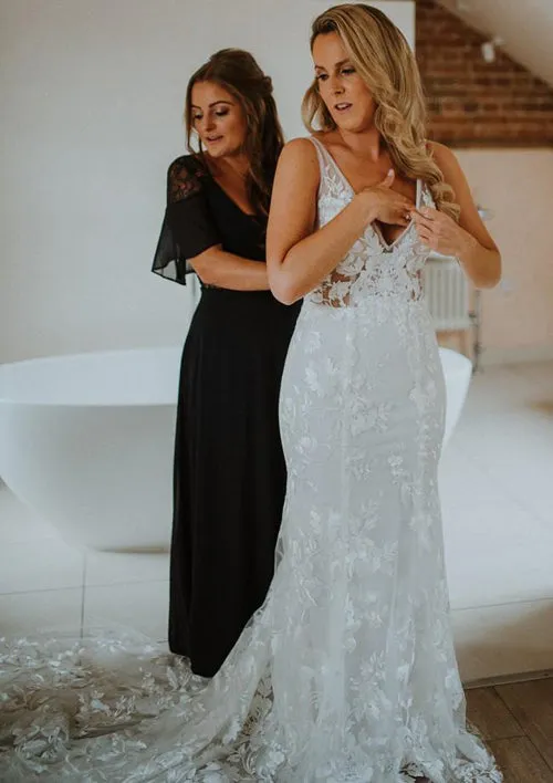 Roycebridal Wonderful Illusion V-neck Sleeveless Lace Floor-length Mermaid Wedding Dress,MW444