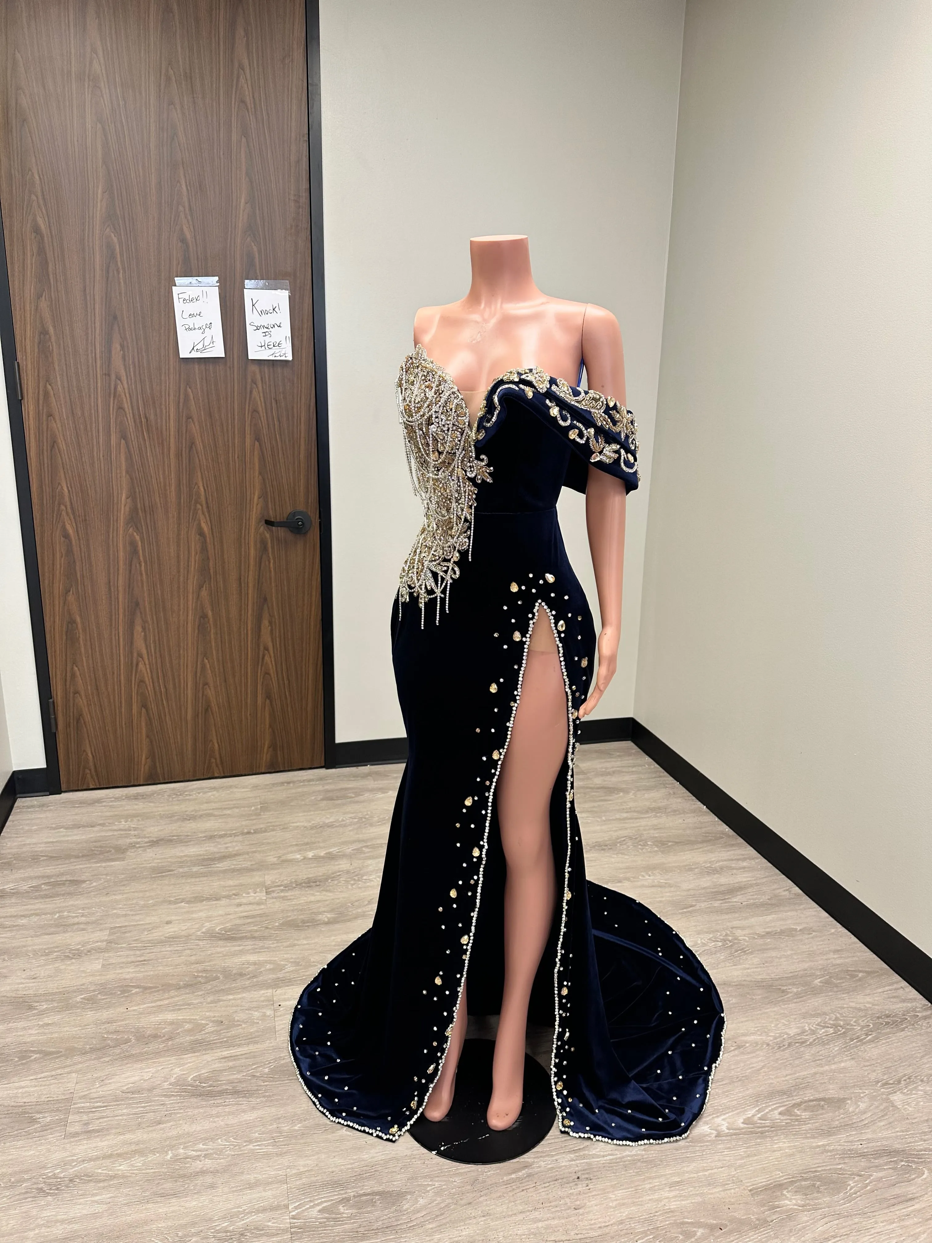 Saintil Gown