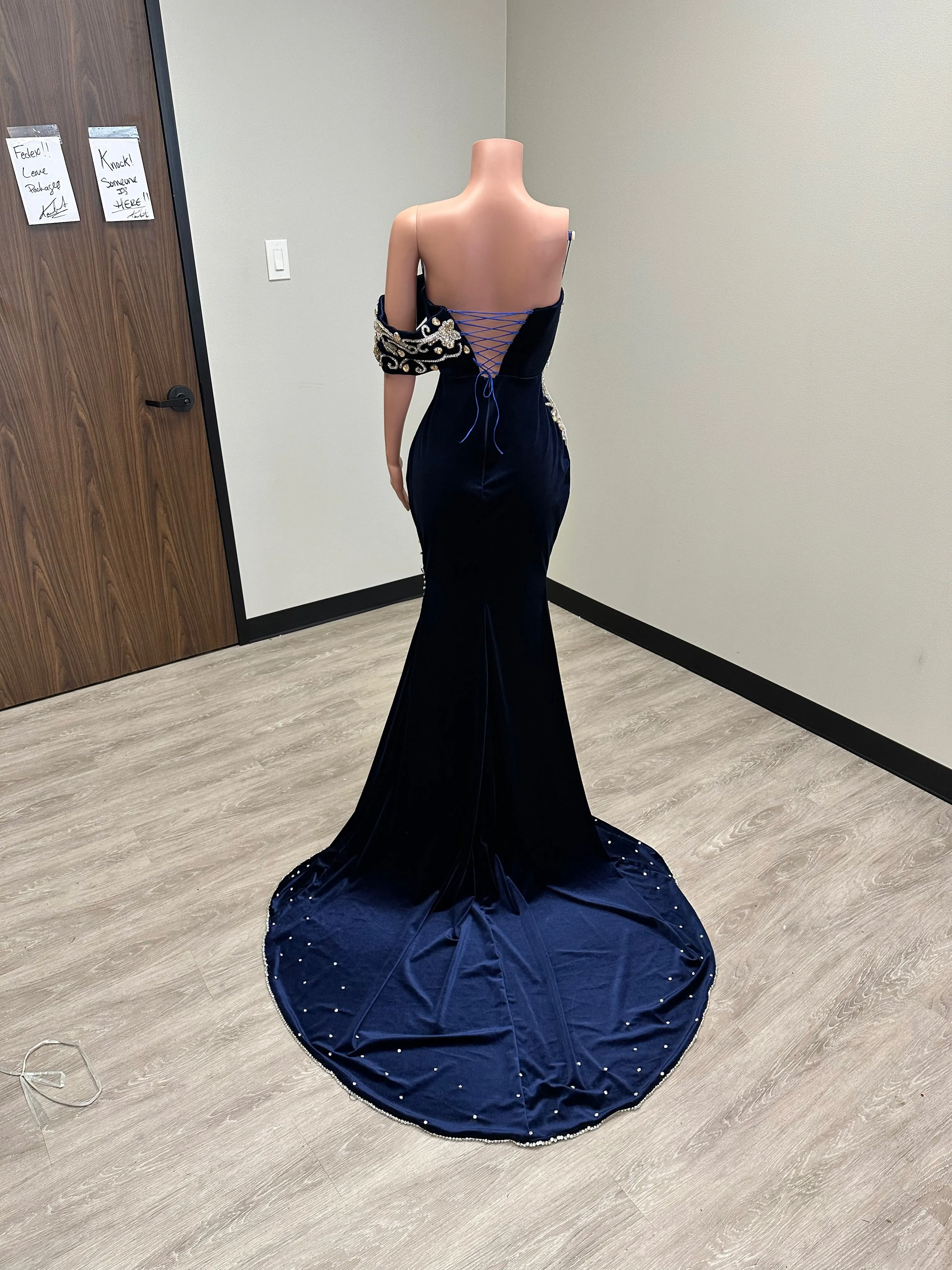 Saintil Gown
