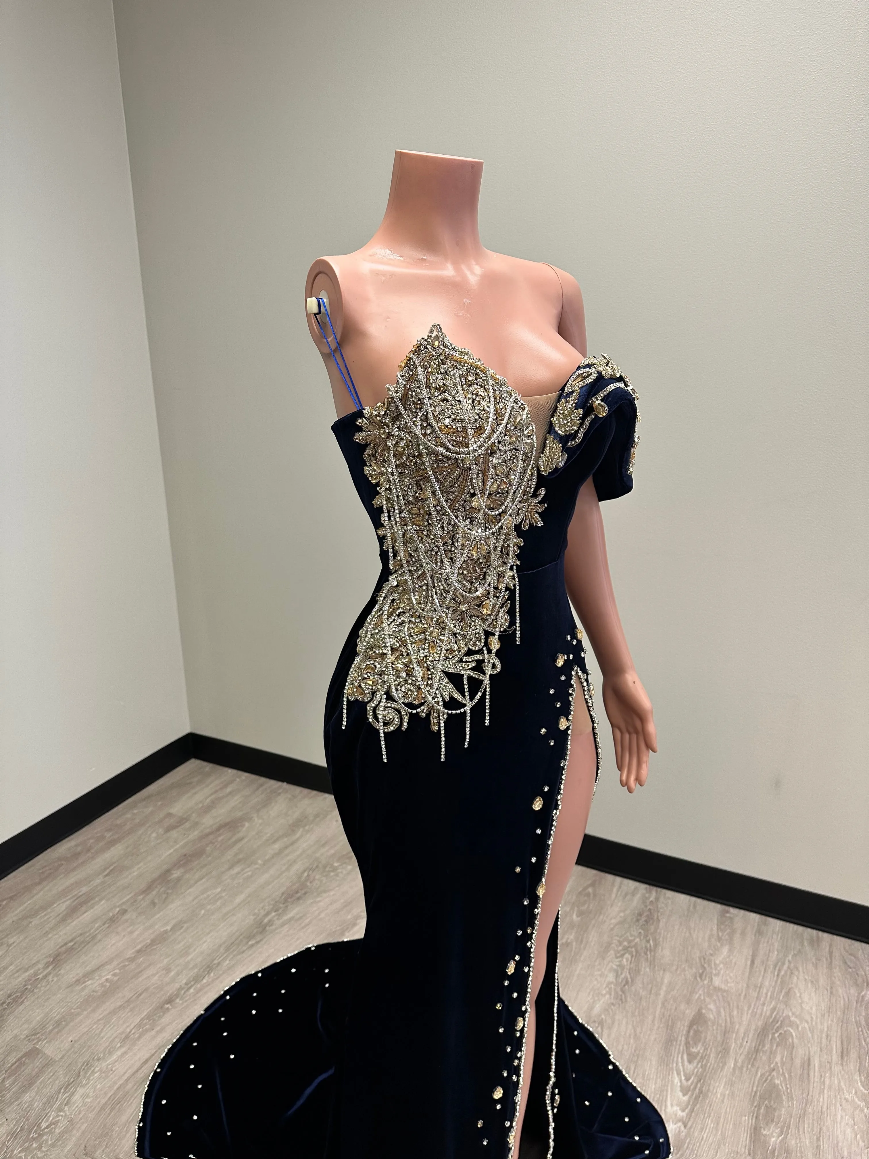 Saintil Gown