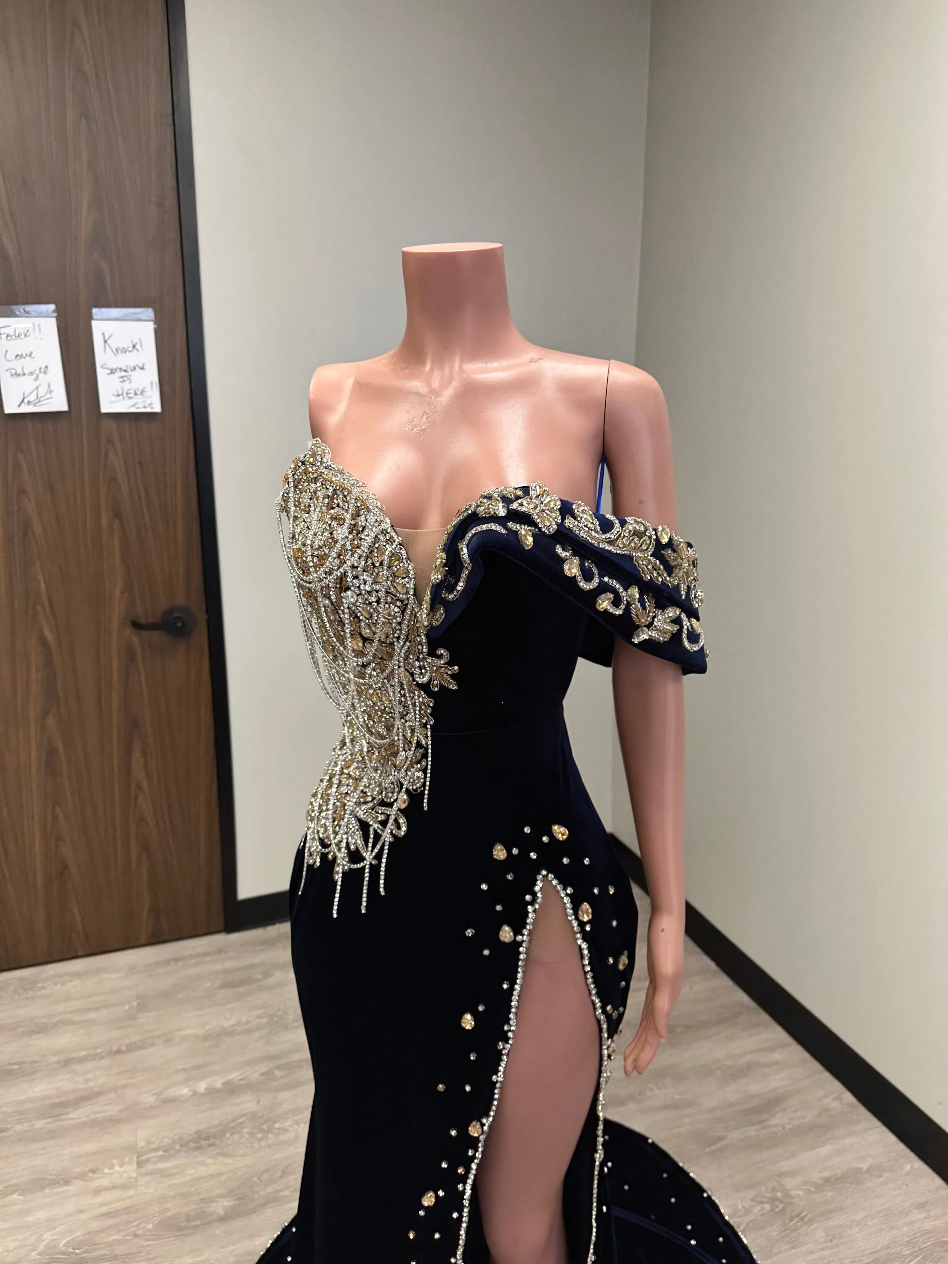 Saintil Gown