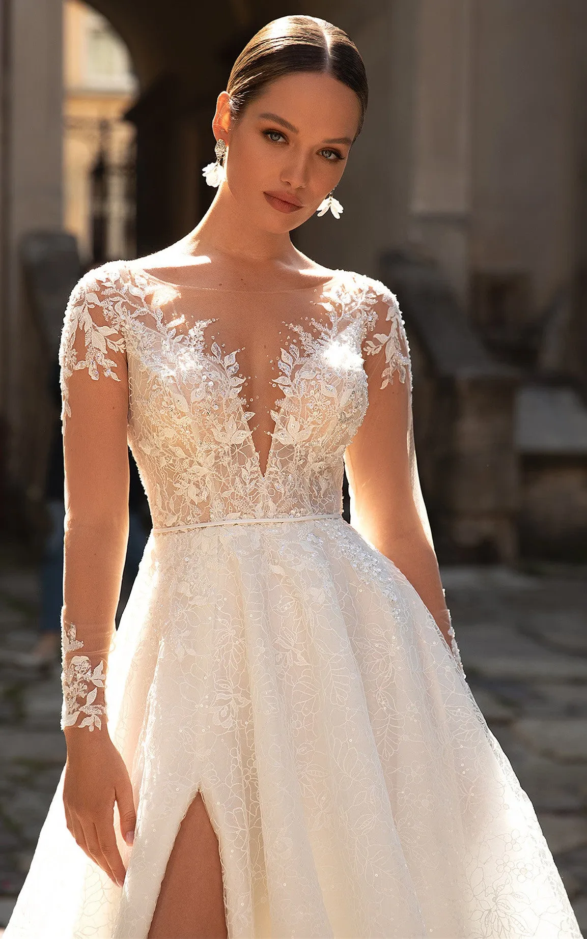Sexy A Line Sweep Train Tulle Wedding Dress with Split Front and Beading-716313