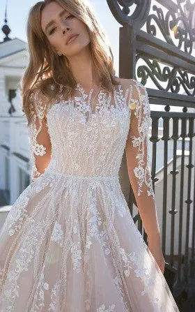 Simple Jewel Long Sleeve Brush Train Tulle Ball Gown Wedding Dress with Appliques-716261