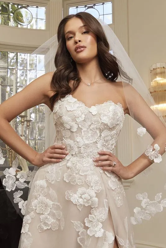 Size 8 Casablanca 2559 Maude Nude/Ivory Gown
