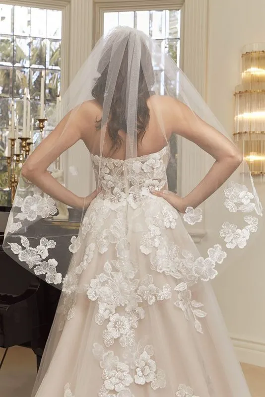Size 8 Casablanca 2559 Maude Nude/Ivory Gown