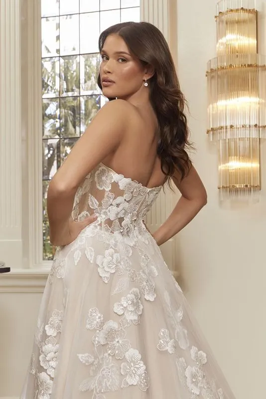 Size 8 Casablanca 2559 Maude Nude/Ivory Gown