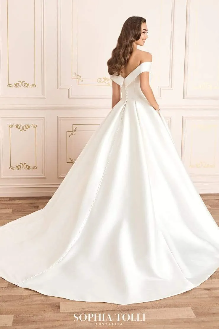 Sophia Tolli: Y12014 - Kennedy