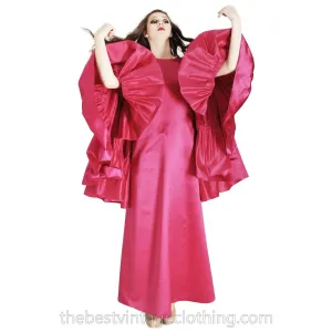 Stunning Vintage Vuokko Finish Designer Oscars Gown Tyrskyranta Fuchsia Pink Silk Creation  Cape Sleeves Red Carpet  S