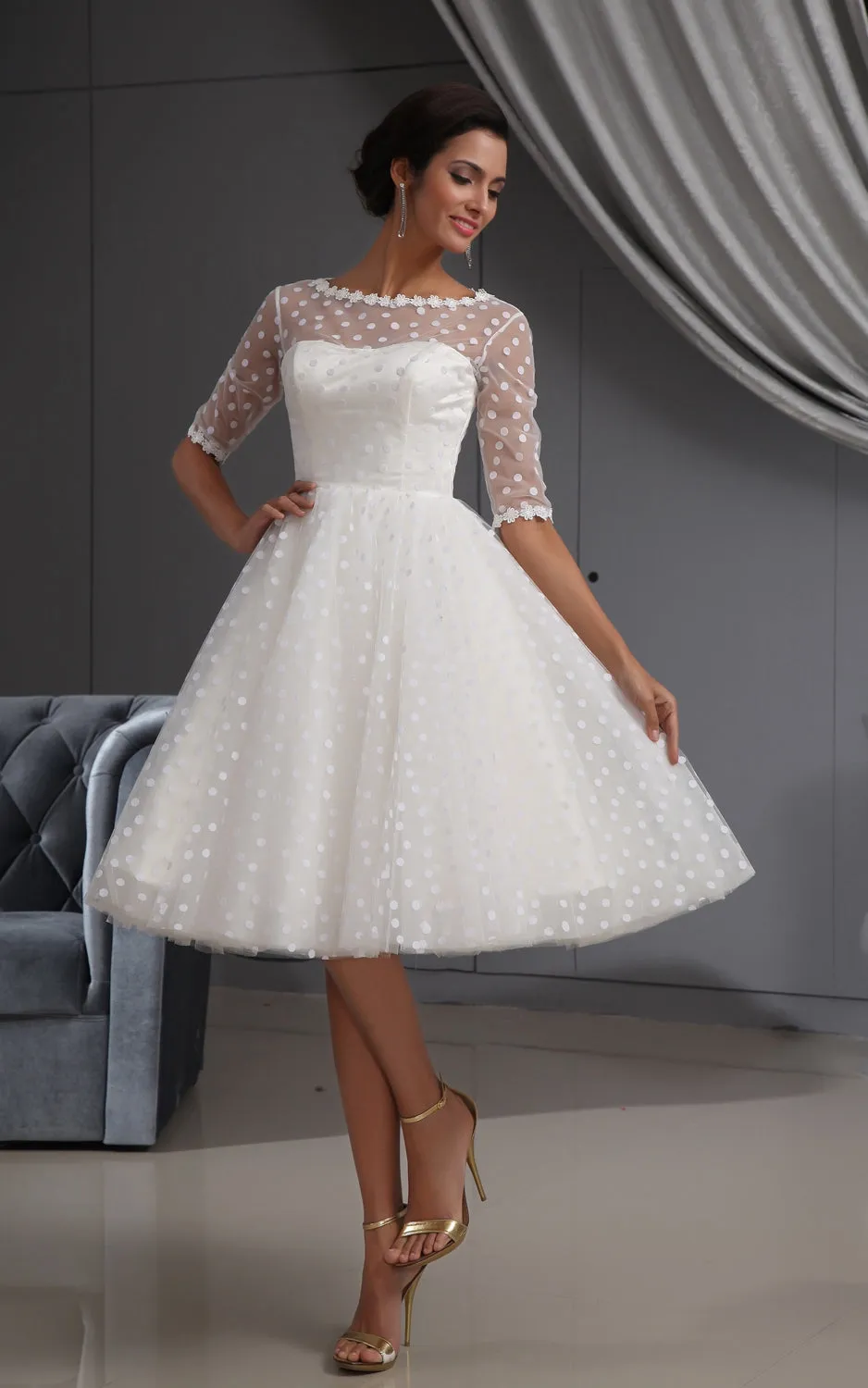 Vintage Half-Sleeve Knee-Length Wedding Dress-GC_705302