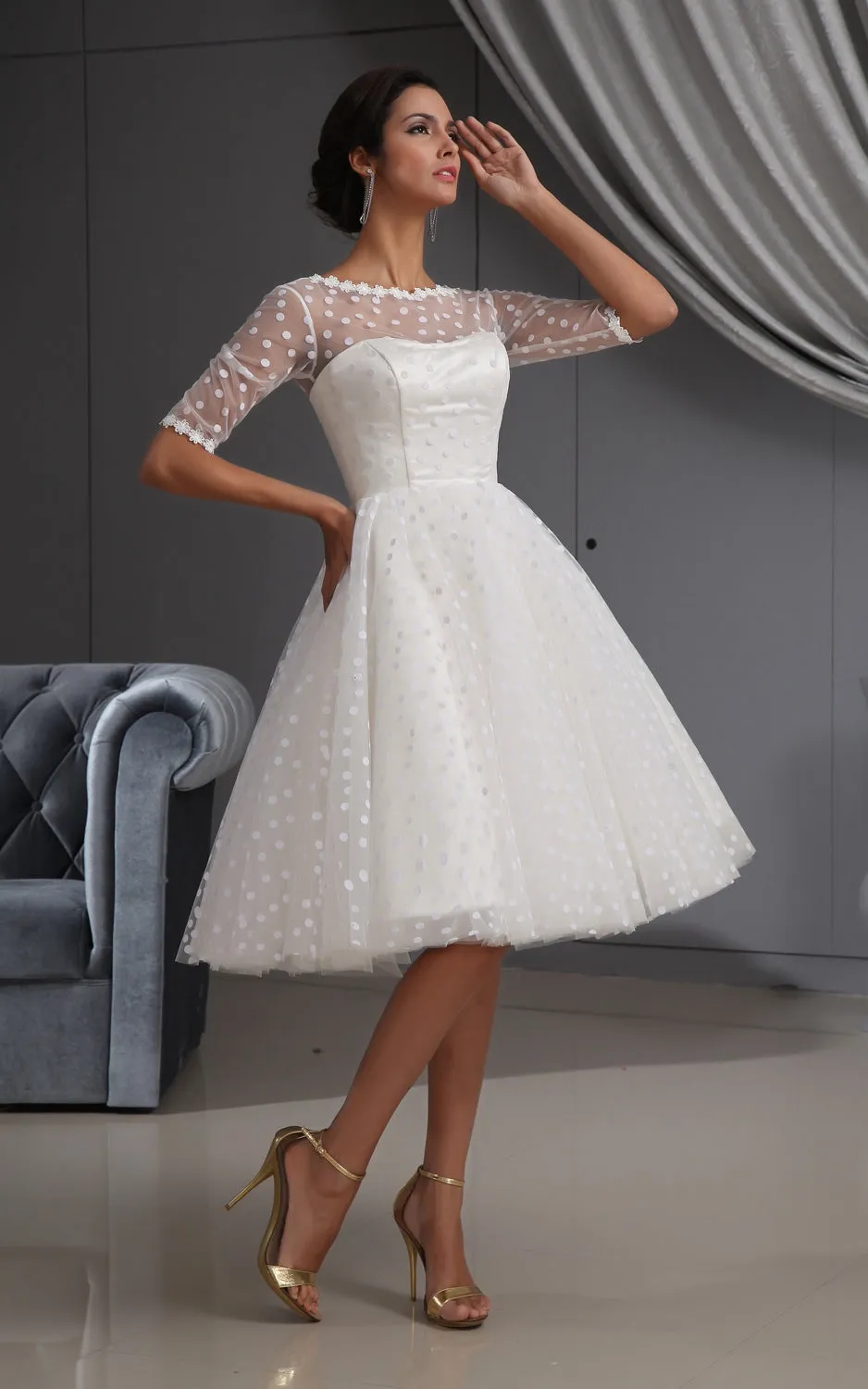 Vintage Half-Sleeve Knee-Length Wedding Dress-GC_705302