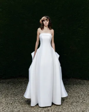 VRM454 - Modern bustled gown