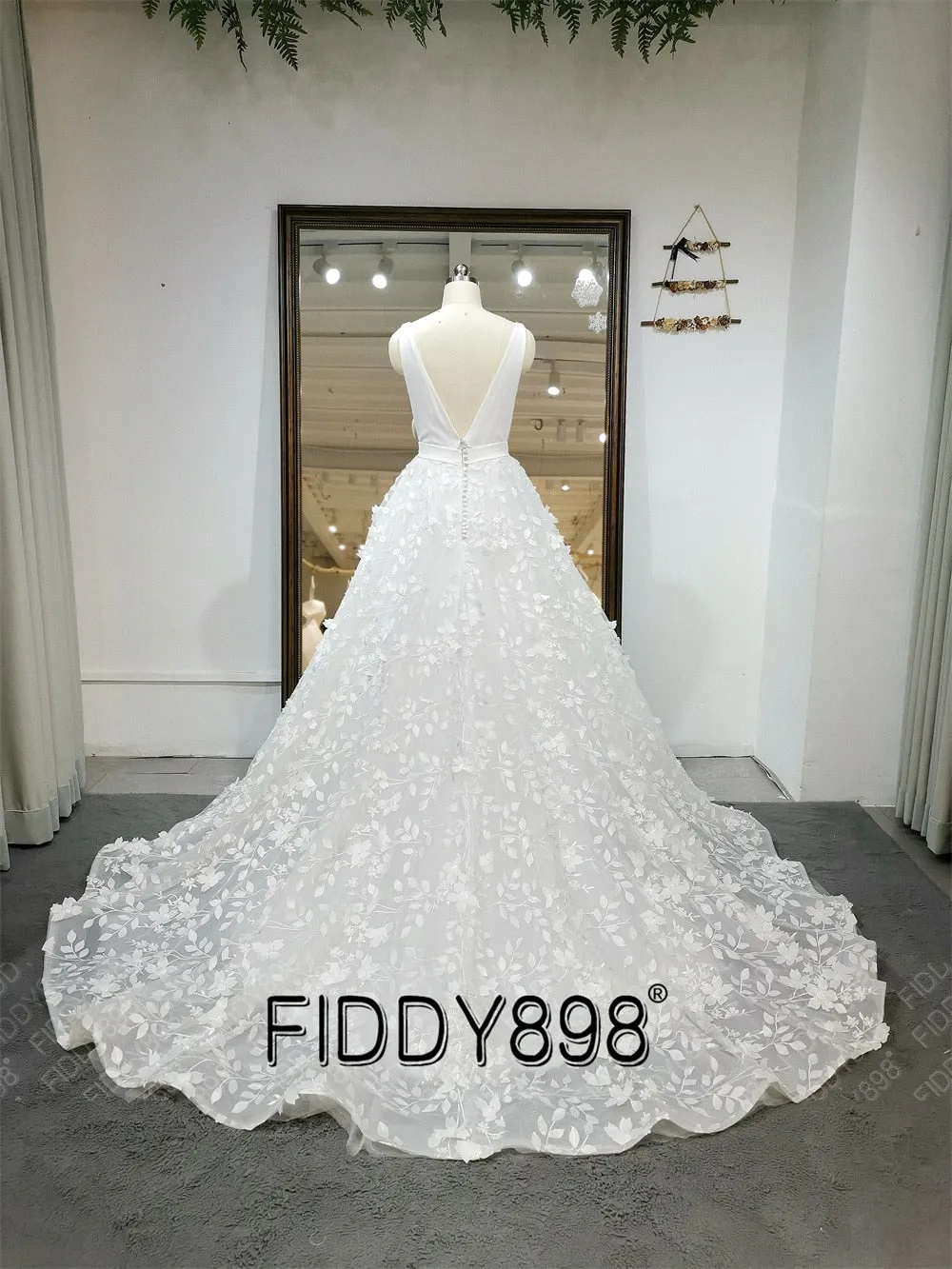 Wedding Dresses 3D Flowers Lace Bridal Gowns Elegant Bridal Wear