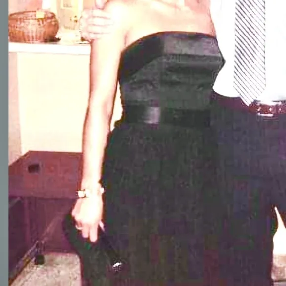 White House Black Market strapless black dress 0​​