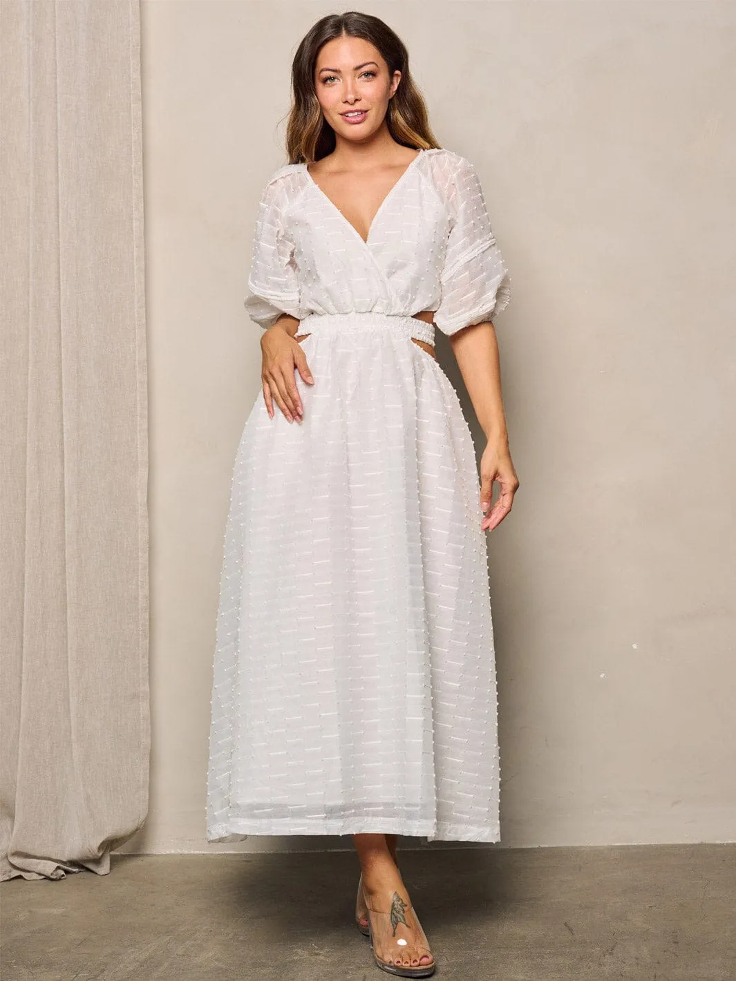 WOMEN'S SHORT SLEEVE V-NECK CUT OUT MAXI DRESS