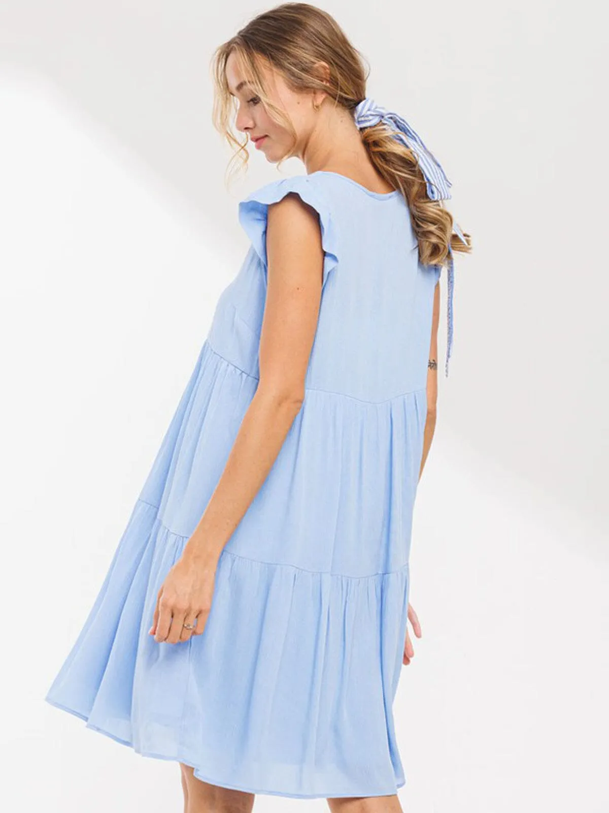 WOMEN'S SLEEVELESS RUFFLE V-NECK HI-LOW MINI DRESS